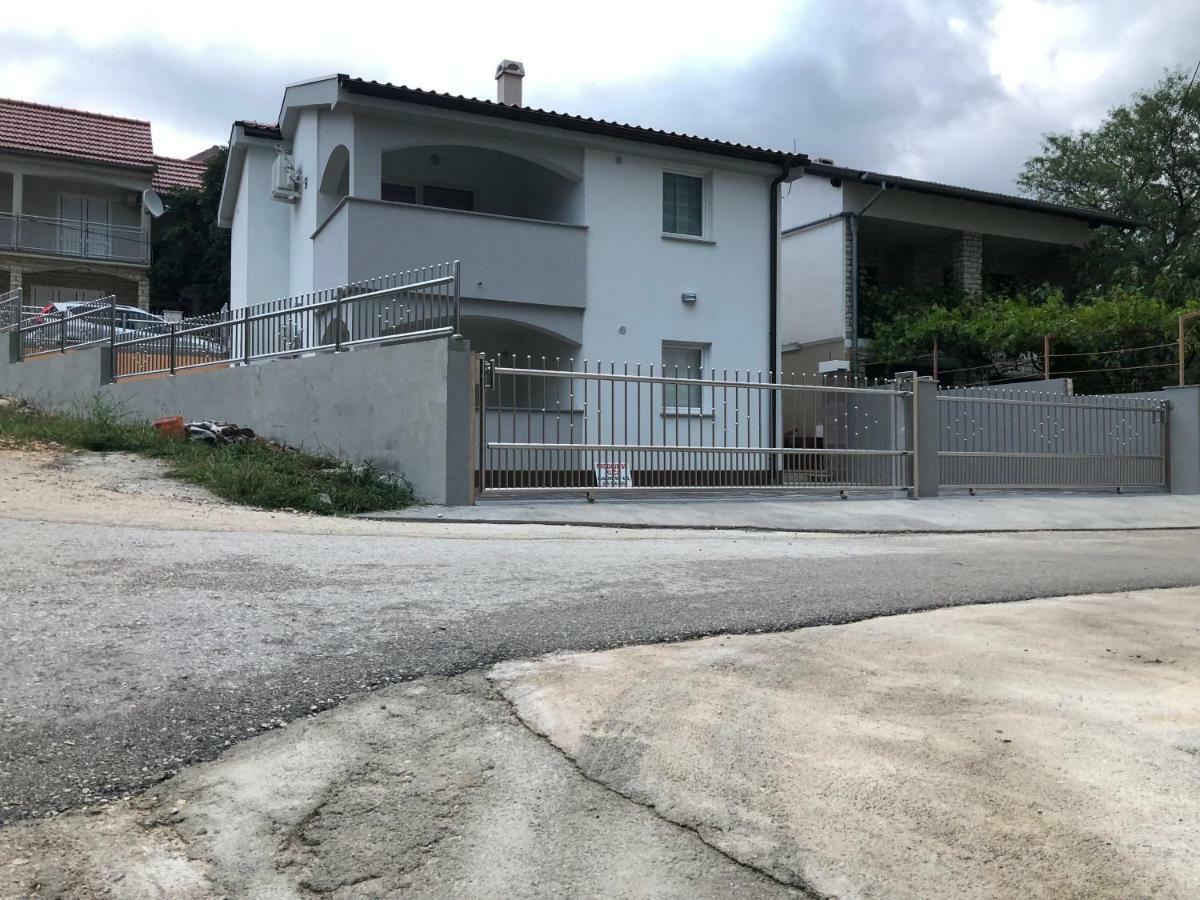 Bau Bab * Krusevo (Zadar)